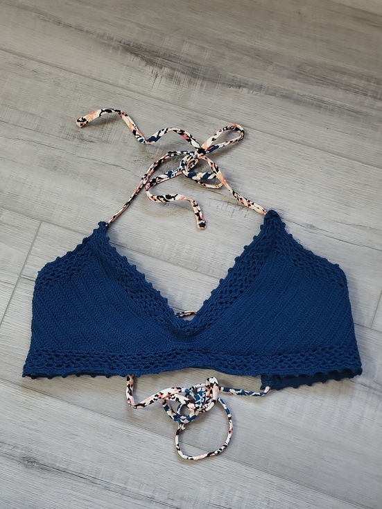Xhilaration Other - Xhilaration Navy Blue Crochet Bikini Top with Multicolor Tie Straps